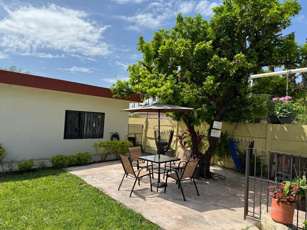 Patio con hamaca